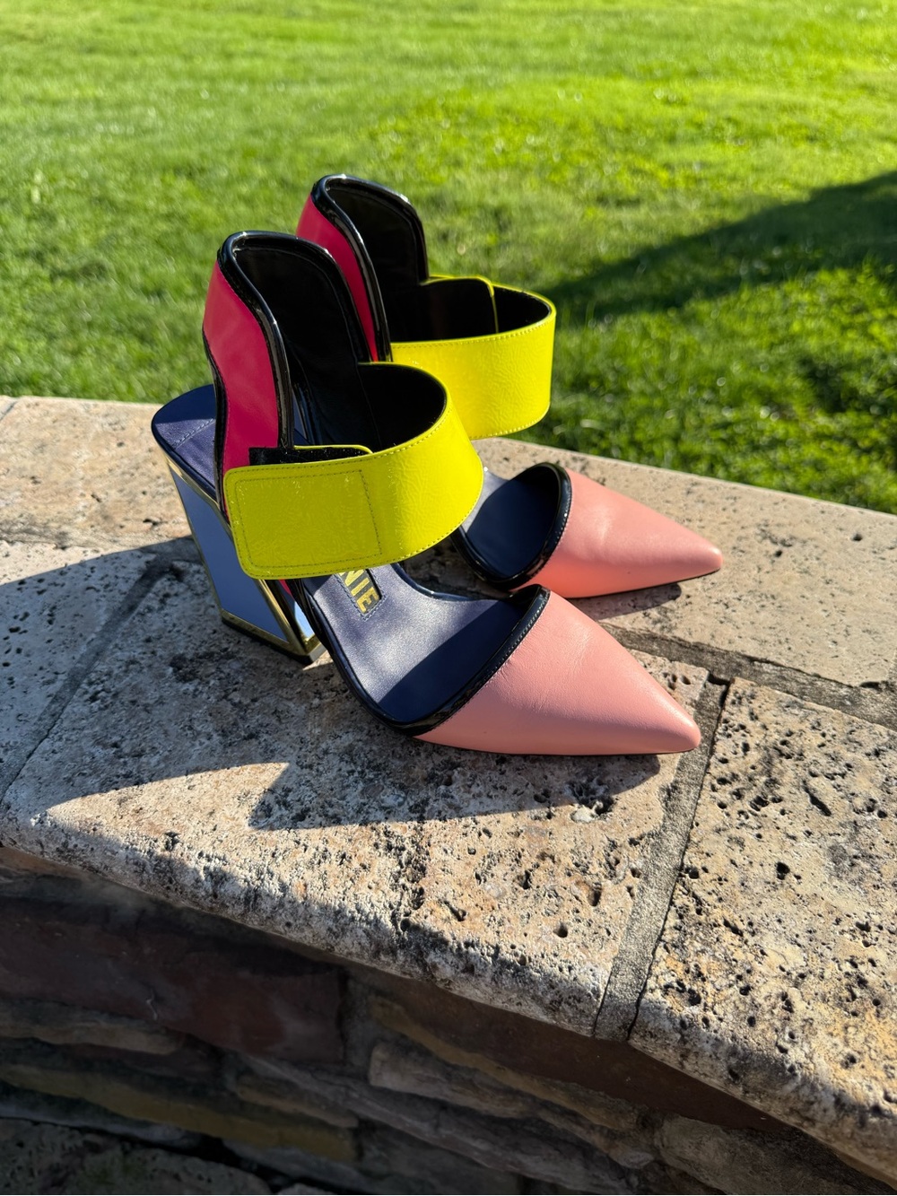 KAT MACONIE Leather Bold Color-Block Pointed Heel sz 8